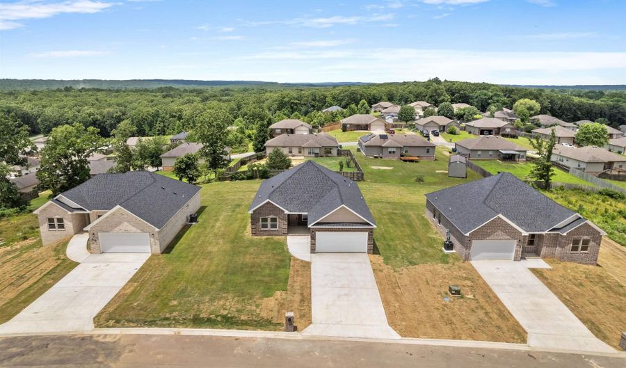 515 Madeleine Cir, Austin, AR 72007 - 4 Beds, 2 Bath