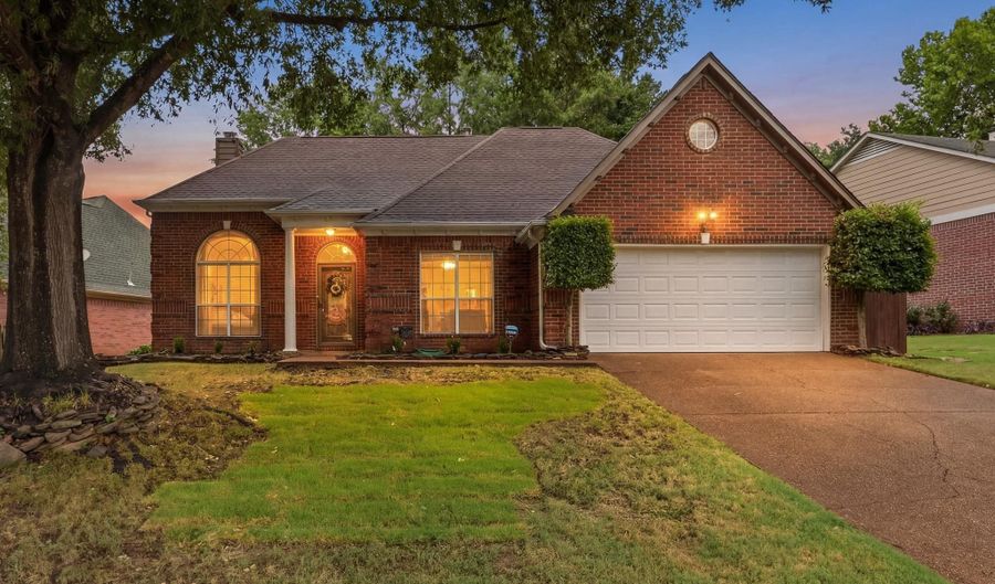 4030 FAIRWAY VIEW Cir W, Bartlett, TN 38135 - 3 Beds, 2 Bath
