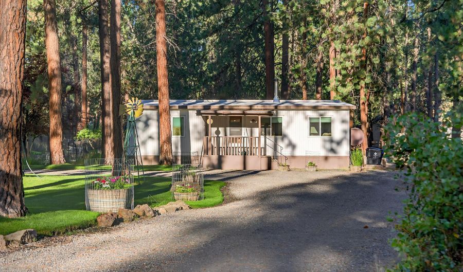 60221 Winnebago Ln, Bend, OR 97702 - 2 Beds, 1 Bath