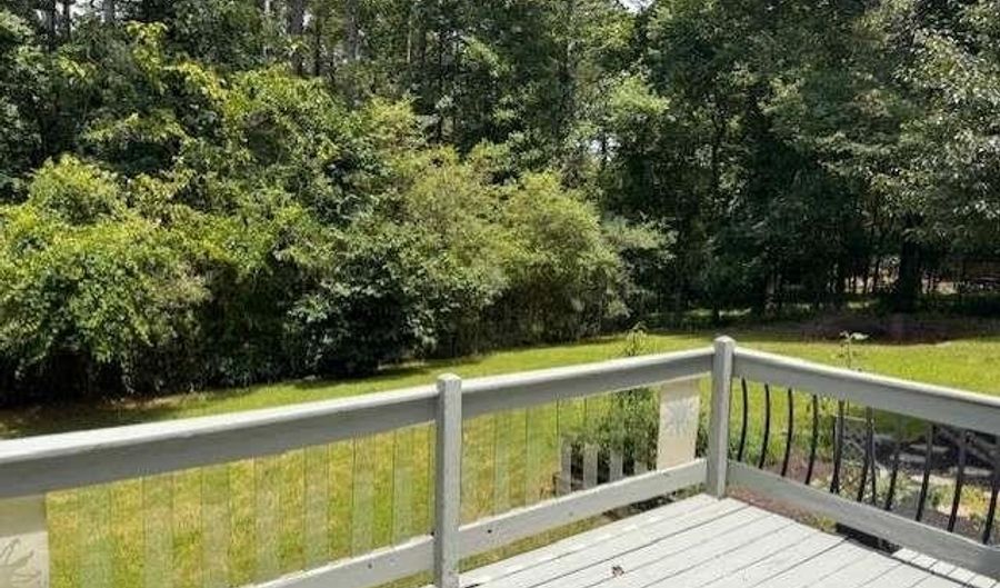 125 Lake Picketts Dr, Acworth, GA 30101 - 4 Beds, 3 Bath