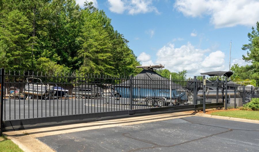 1071 Southern Pne, Greensboro, GA 30642 - 2 Beds, 2 Bath