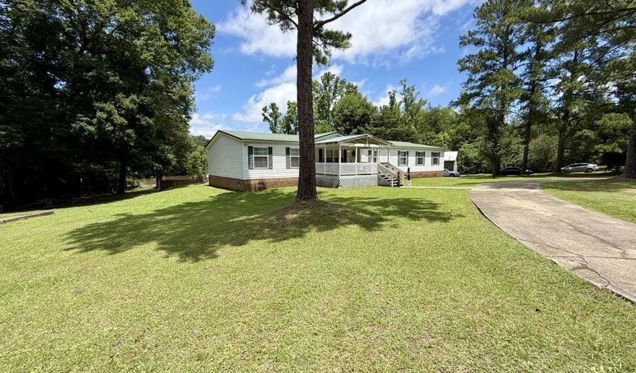 1140 SHORE Dr, Ashville, AL 35953 - 4 Beds, 2 Bath