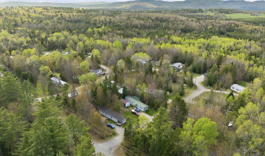28 Okane Cir, Bethlehem, NH 03574 - 2 Beds, 1 Bath