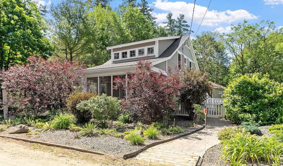 107 Gardeners Grove Rd, Belmont, NH 03220 - 3 Beds, 2 Bath