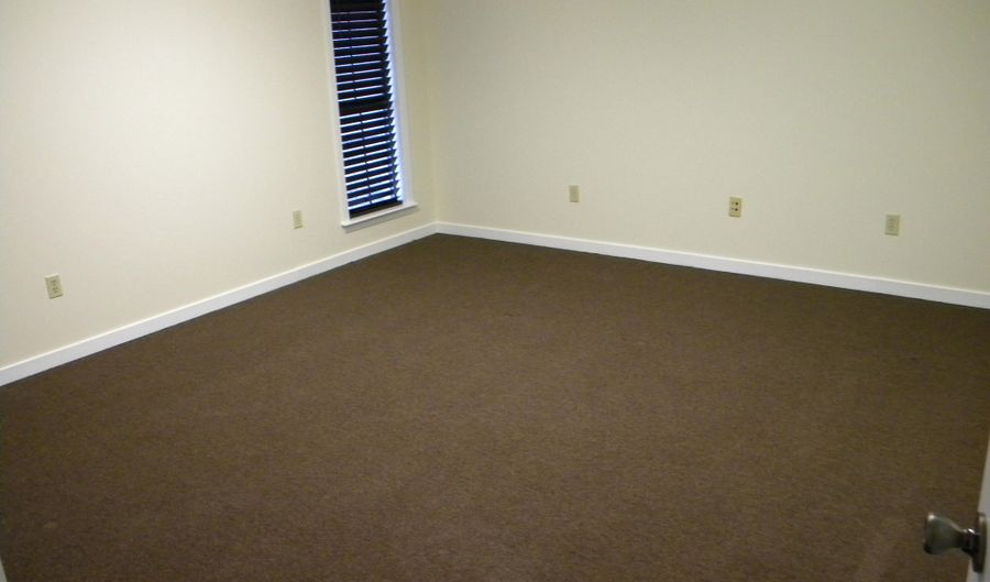 109- B Office Park Dr, Brandon, MS 39042 - 1 Beds, 0 Bath