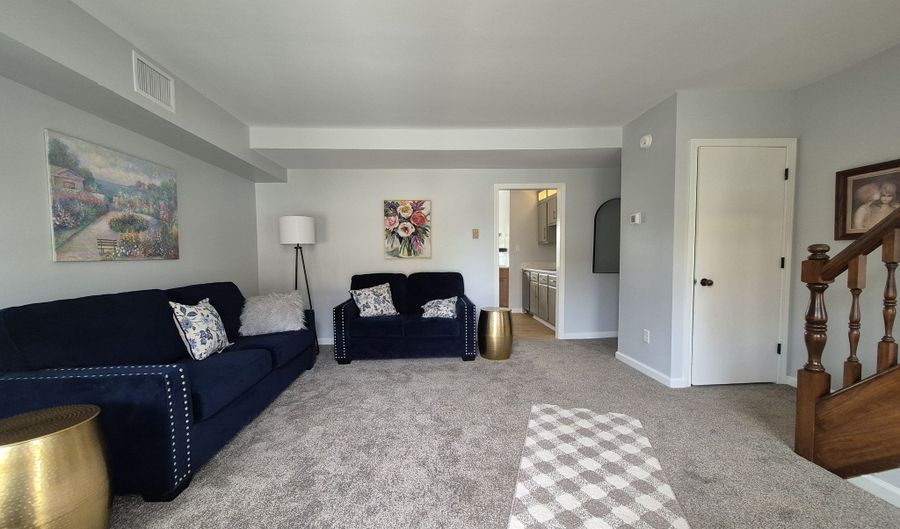 5 Front St, Brooklyn, CT 06234 - 2 Beds, 2 Bath