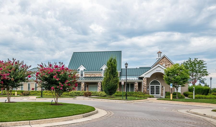 24635 KINGS CANYON Sq, Aldie, VA 20105 - 4 Beds, 4 Bath