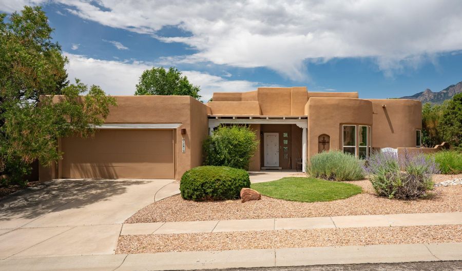 12819 Northern Sky Ave NE, Albuquerque, NM 87111 - 3 Beds, 2 Bath