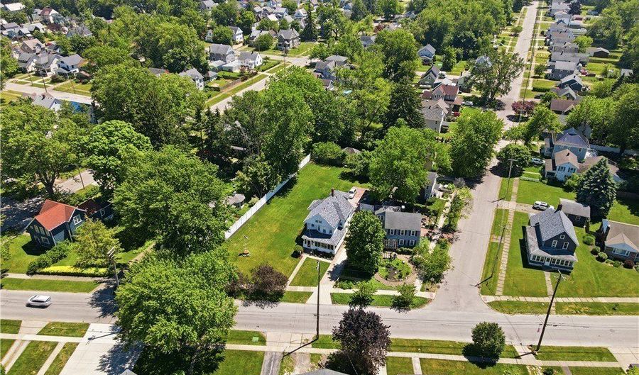 1926 Walnut Blvd, Ashtabula, OH 44004 - 4 Beds, 2 Bath