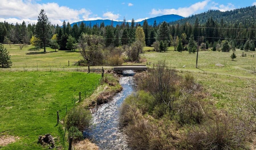2359 E Spring Creek Rd, Clark Fork, ID 83811 - 2 Beds, 1 Bath