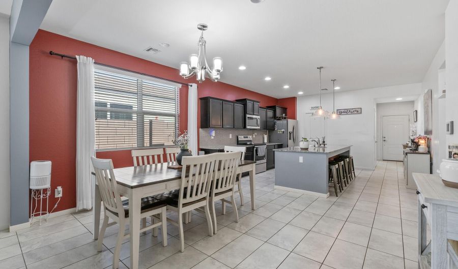 2292 S 236TH Dr, Buckeye, AZ 85326 - 3 Beds, 2 Bath