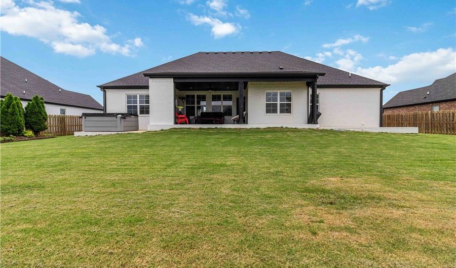 961 Osage View Dr, Bentonville, AR 72713 - 4 Beds, 3 Bath