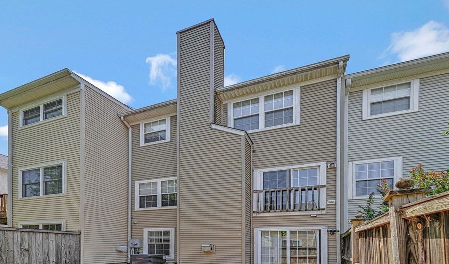 1815 SPANISH OAK Ln, Bowie, MD 20721 - 4 Beds, 4 Bath