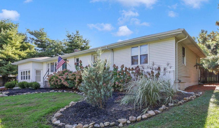 10889 Ridge Rd SW, Amanda, OH 43102 - 4 Beds, 2 Bath
