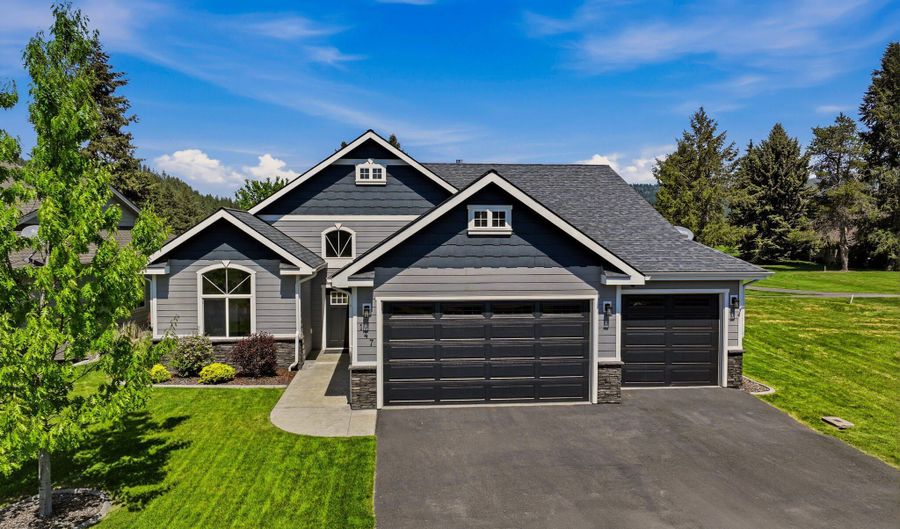 147 Ironwood Dr, Blanchard, ID 83804 - 3 Beds, 2 Bath