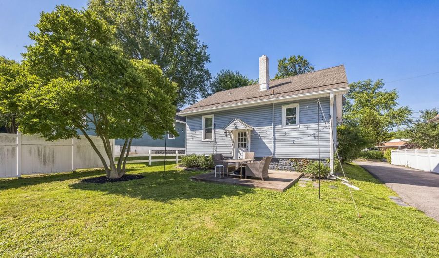 2065 ROY Ave, Abington, PA 19001 - 2 Beds, 1 Bath