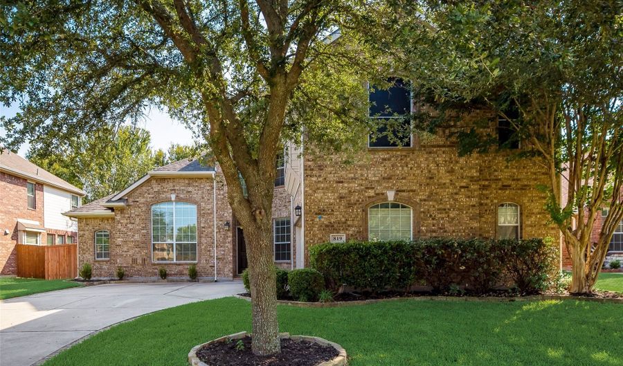 819 Rushmore Dr, Allen, TX 75002 - 4 Beds, 4 Bath