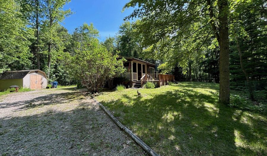 2054 Birchwood Dr, Alger, MI 48610 - 3 Beds, 2 Bath