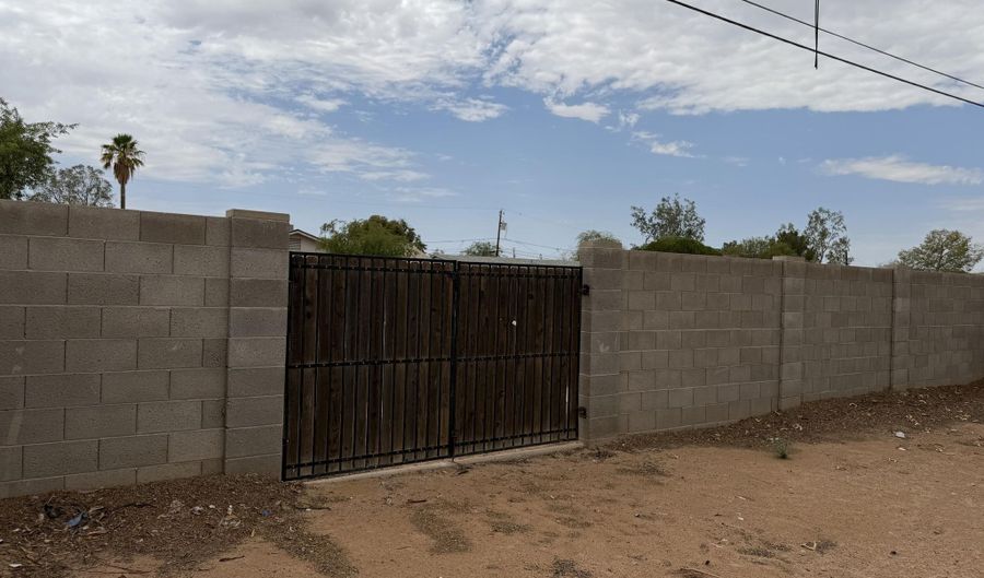 521 W OCOTILLO St, Casa Grande, AZ 85122 - 4 Beds, 2 Bath