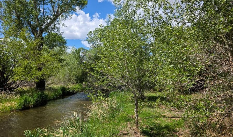 52 Rd 8 UC, Clark, WY 82435 - 6 Beds, 4 Bath