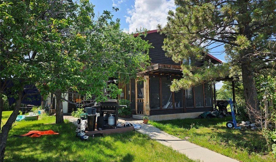 84 Hwy 191, Big Timber, MT 59011 - 4 Beds, 3 Bath