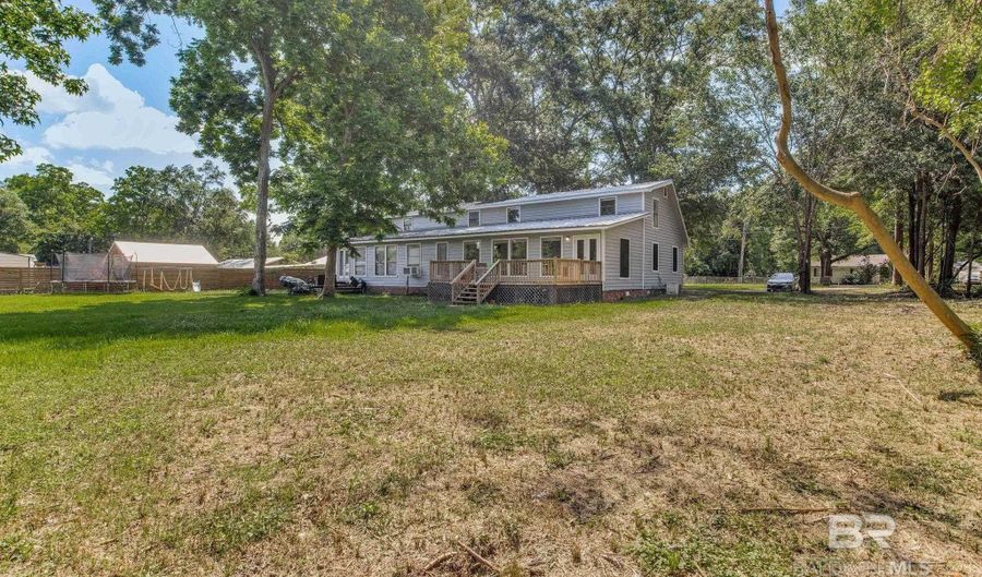 406 W Magnolia St, Bay Minette, AL 36507 - 8 Beds, 4 Bath