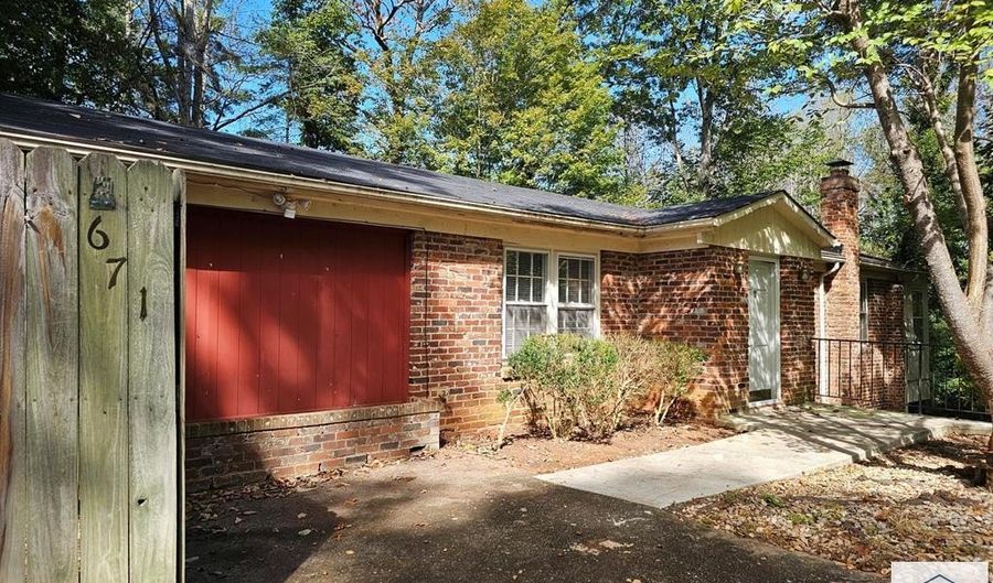 671 Robinhood Rd, Bassett, VA 24055 - 2 Beds, 3 Bath