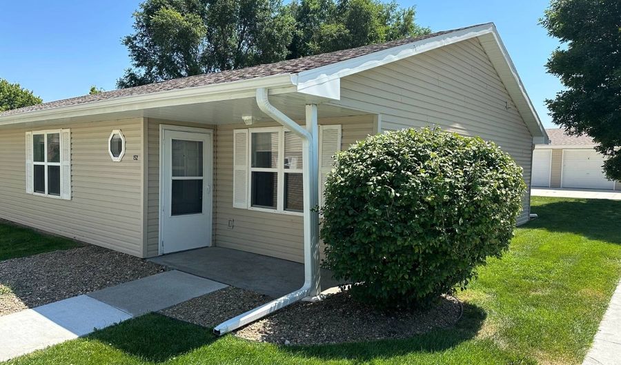 152 S Hall, Ainsworth, NE 69210 - 2 Beds, 1 Bath