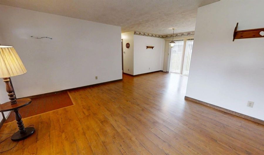 352 Pheasant Run Dr, Batesville, IN 47006 - 3 Beds, 2 Bath