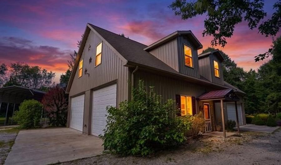 15055 Duffield Rd, Argentine, MI 48418 - 1 Beds, 2 Bath