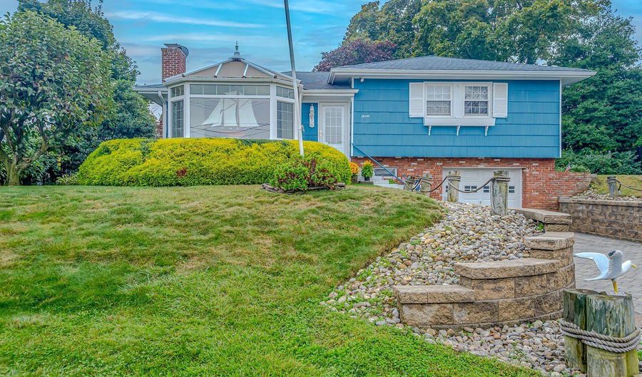 7 Harbor View Dr, Atlantic Highlands, NJ 07716 - 4 Beds, 2 Bath