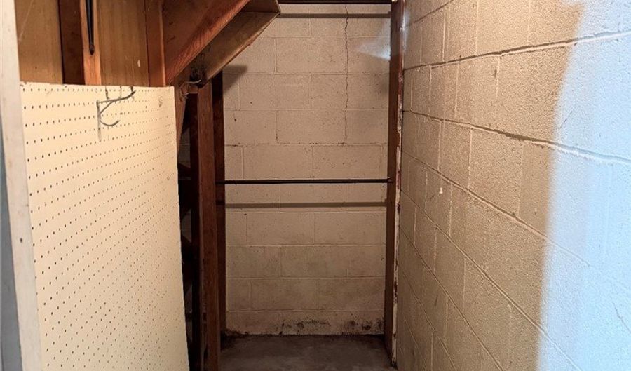 3641 Green Garden Rd, Aliquippa, PA 15001 - 3 Beds, 0 Bath