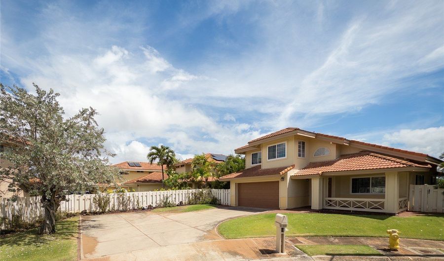 91-1005 Kanihaalilo St, Kapolei, HI 96707 - 4 Beds, 3 Bath