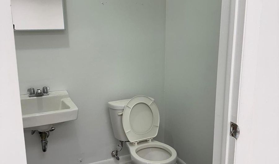 110 TRENTON Ave SUITE 3, Barrington, NJ 08007 - 0 Beds, 0 Bath