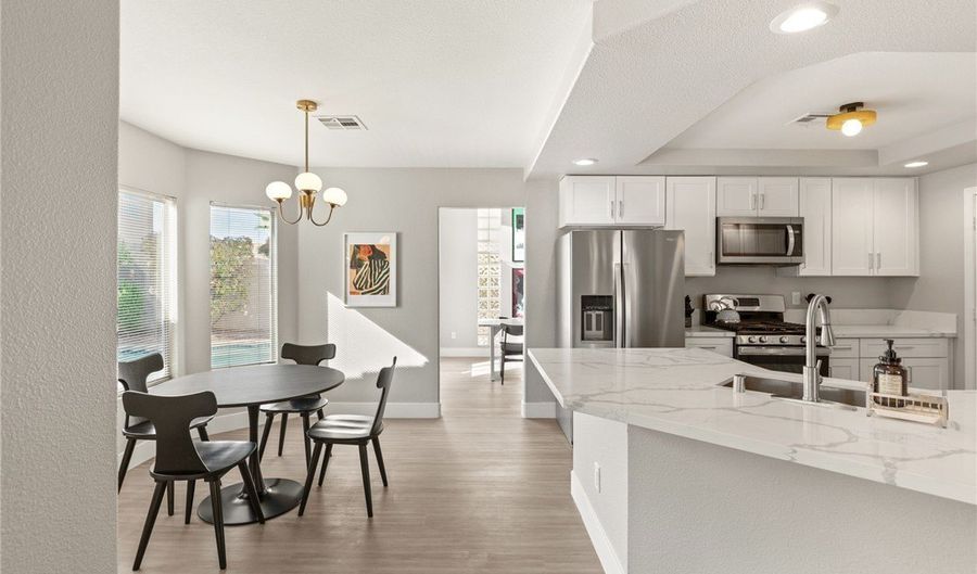 277 Via Tempesto St, Henderson, NV 89074 - 5 Beds, 3 Bath
