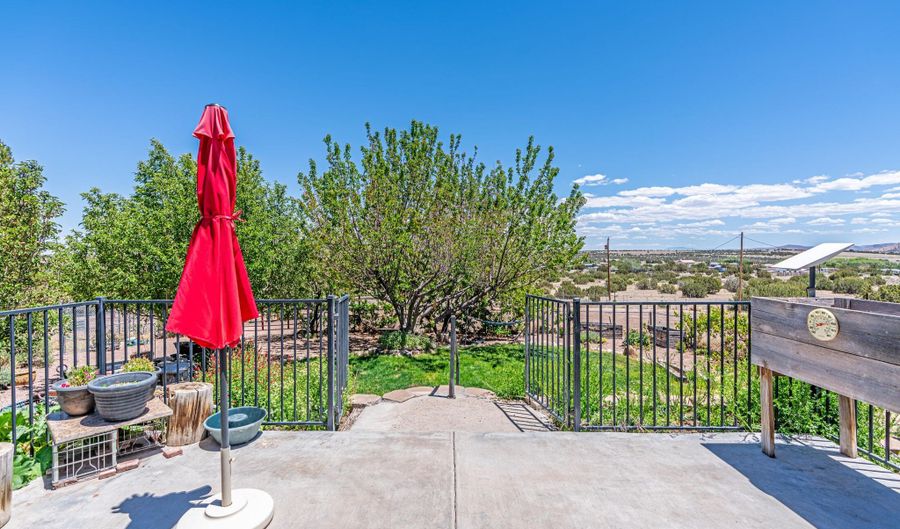 12 Navajo Dr, Concho, AZ 85924 - 4 Beds, 2 Bath