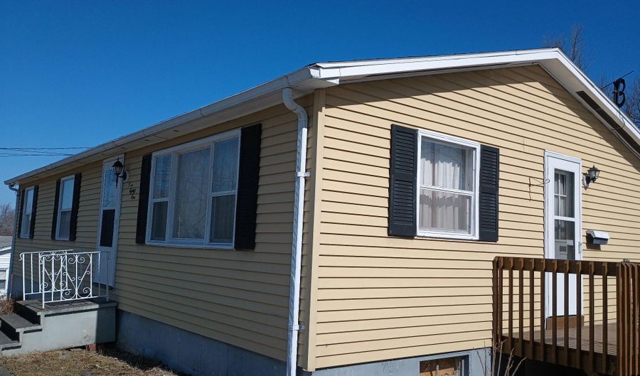 381 Birch St, Bangor, ME 04401 - 3 Beds, 1 Bath