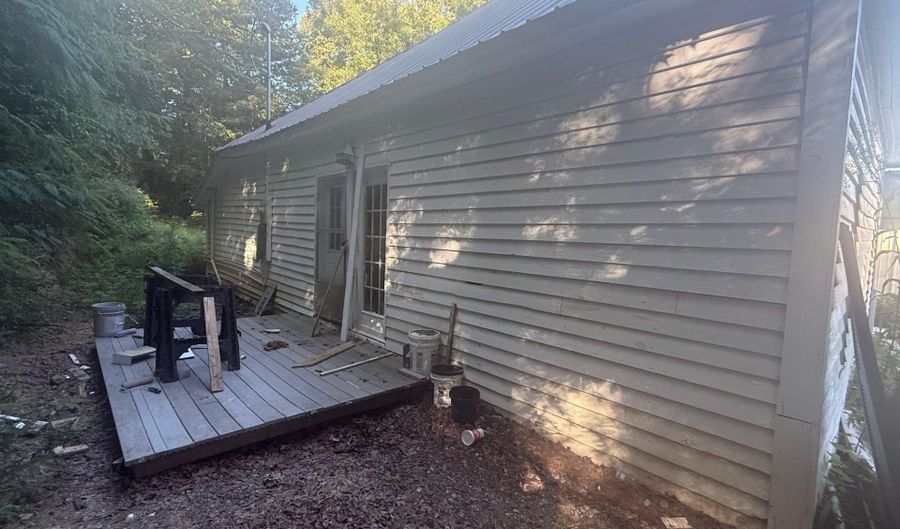 3006 LINDSAY St, Altoona, AL 35952 - 2 Beds, 1 Bath