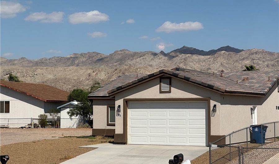 604 Citrus St, Bullhead City, AZ 86442 - 2 Beds, 2 Bath