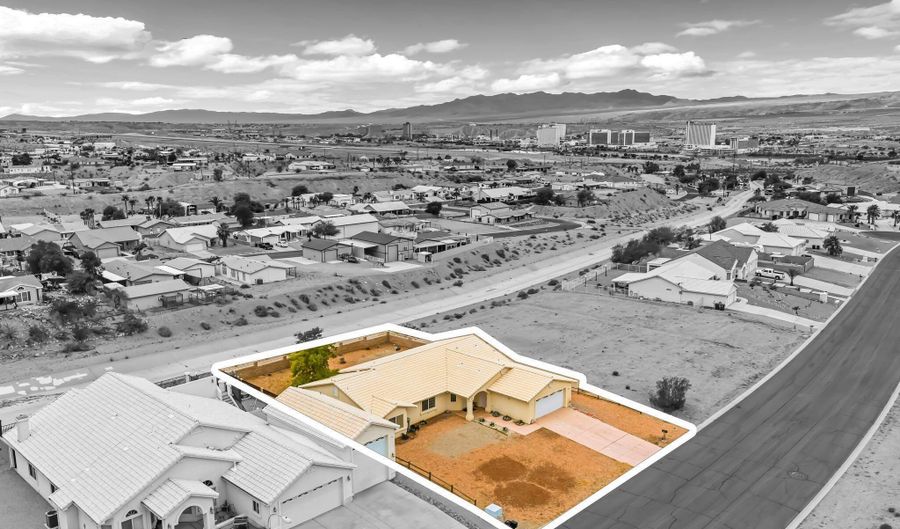 2484 Park Ridge Ave, Bullhead City, AZ 86429 - 3 Beds, 2 Bath