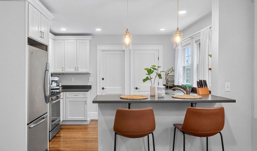 9 Hastings St 1, Boston, MA 02132 - 2 Beds, 2 Bath