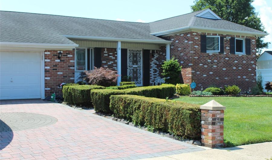 6 Winter Ln, Amityville, NY 11701 - 3 Beds, 2 Bath