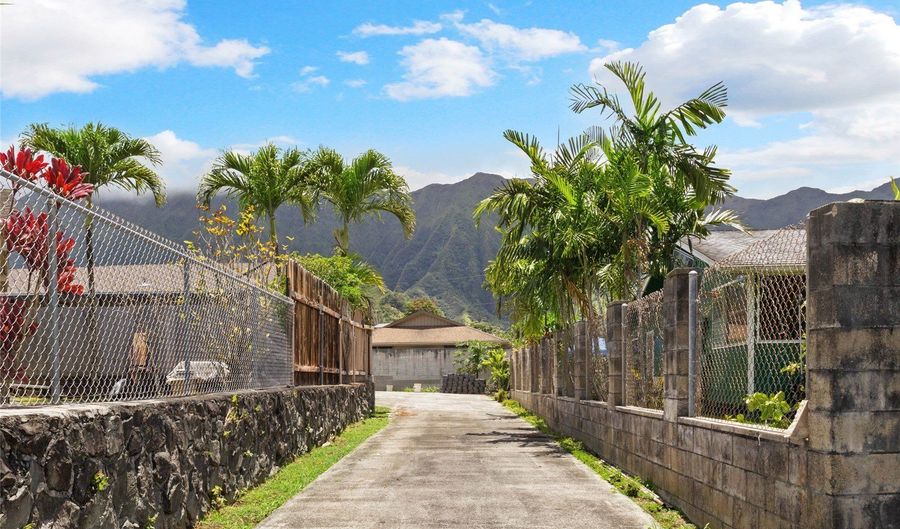 47-388 Keohapa Pl, Kaneohe, HI 96744 - 3 Beds, 2 Bath