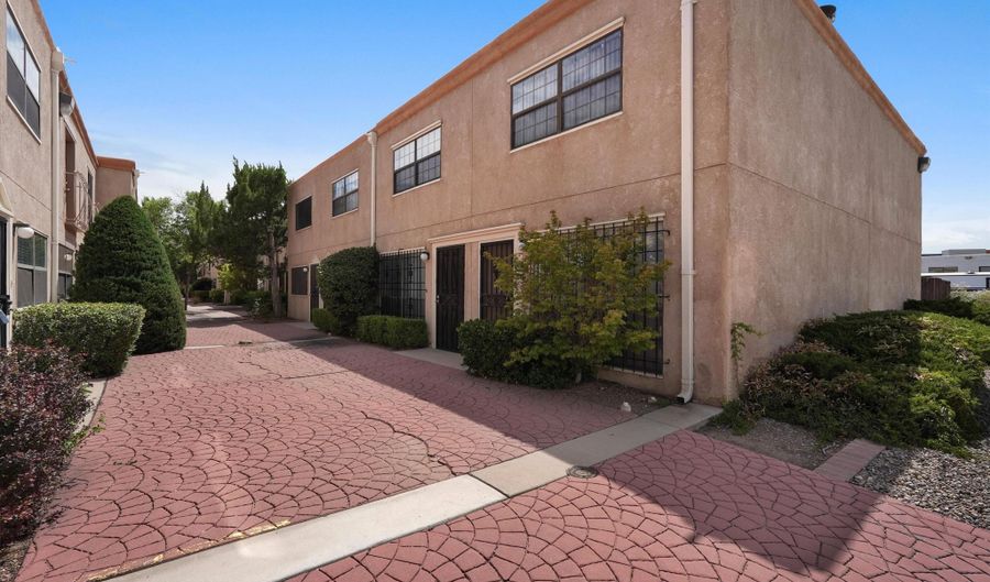 6041 Sequoia Rd NW D14, Albuquerque, NM 87120 - 2 Beds, 3 Bath