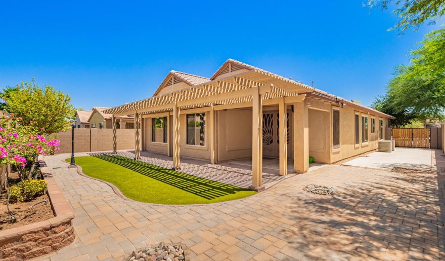 2702 N 115TH Dr, Avondale, AZ 85392 - 3 Beds, 2 Bath