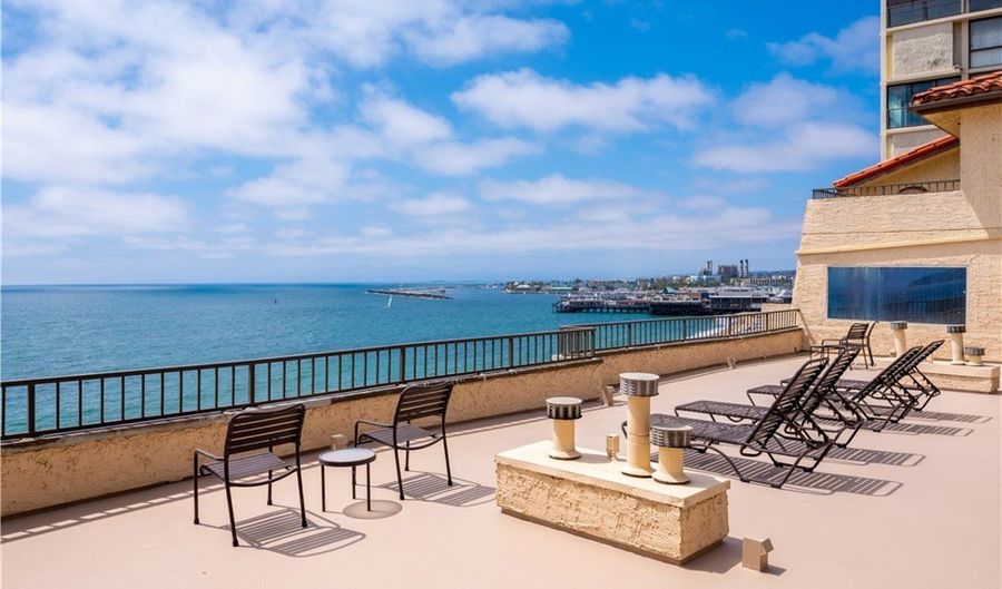 555 Esplanade 320, Redondo Beach, CA 90277 - 2 Beds, 2 Bath
