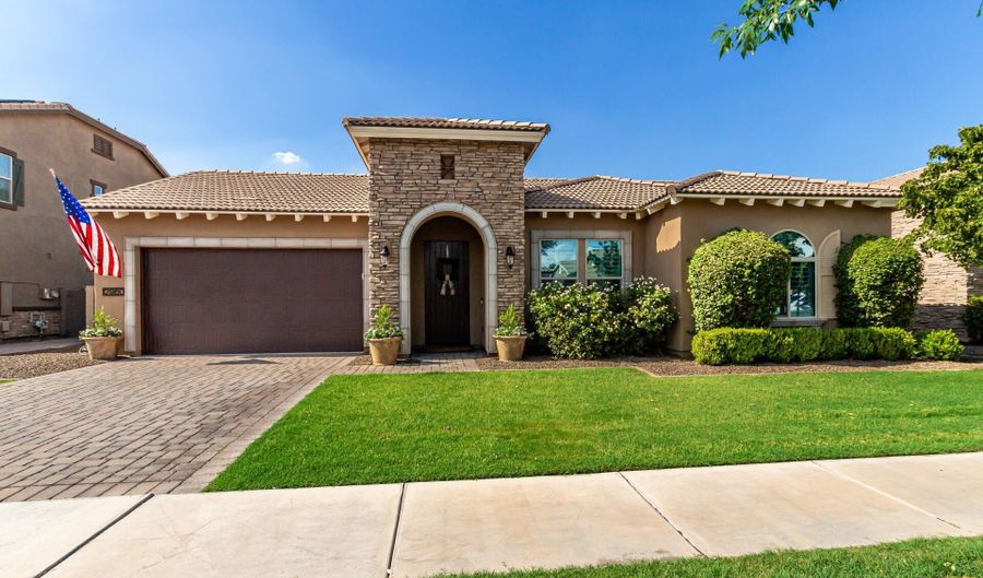 2960 E Sunrise Pl, Chandler, AZ 85286 - 3 Beds, 4 Bath