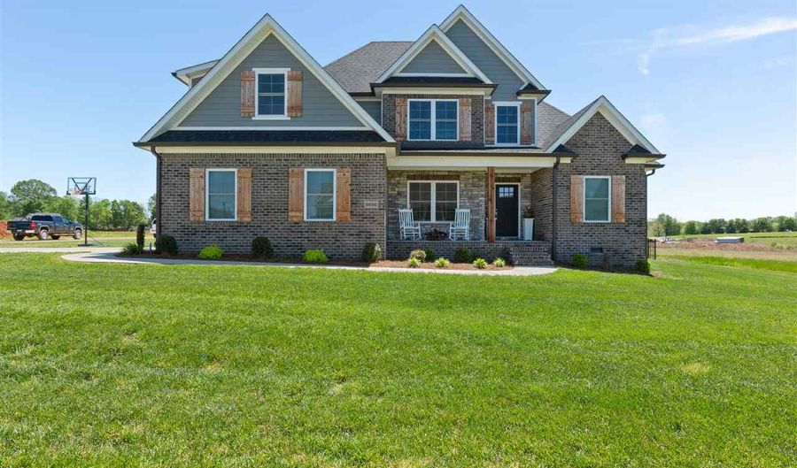 8698 Drakes Blvd, Alvaton, KY 42122 - 4 Beds, 3 Bath