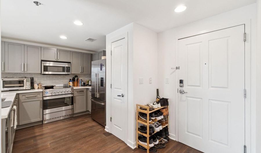 777 7TH St NW 1024, Washington, DC 20001 - 2 Beds, 2 Bath