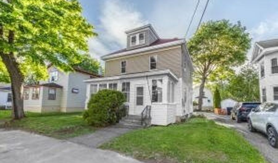 26 Webster Ave N, Bangor, ME 04401 - 4 Beds, 2 Bath